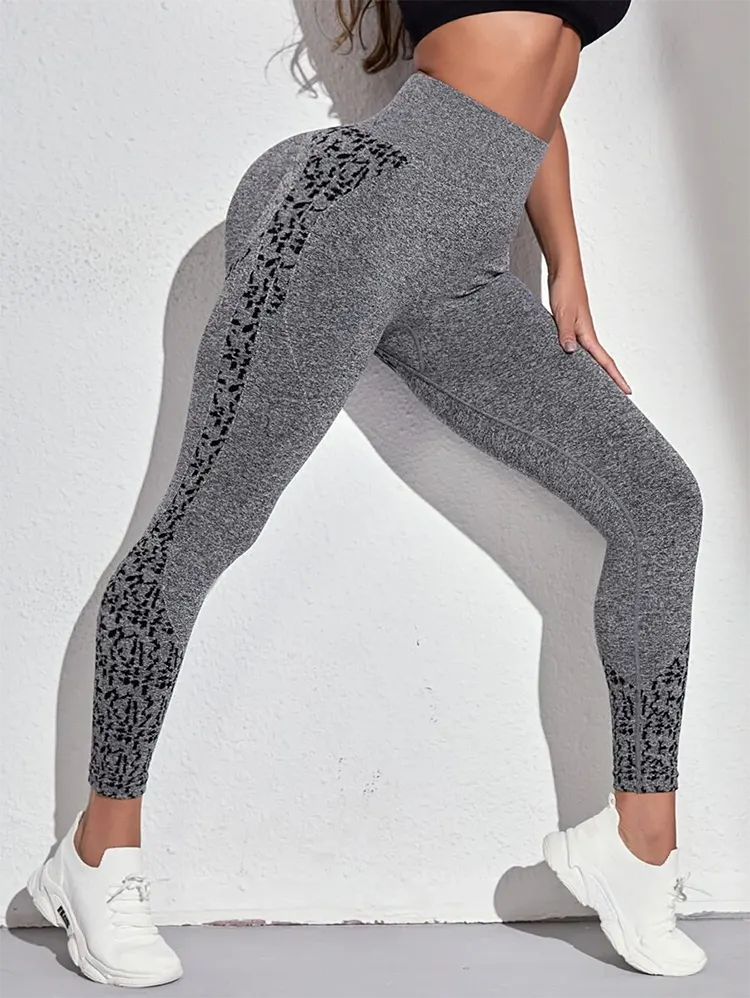 Quais materiais são comumente usados ​​na produção de leggings sem costura?